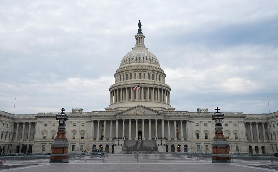 Сенат США одобрил предложенный Грэмом проект по санкциям против России
