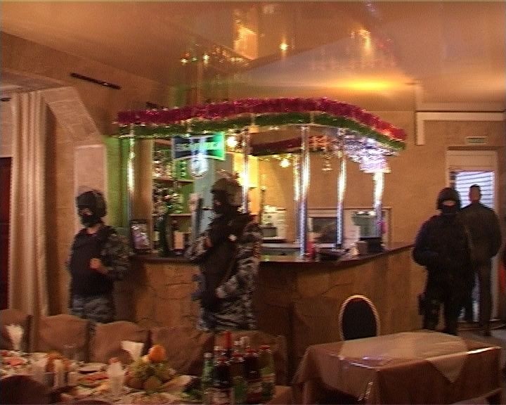 В Екатеринбурге полиция разогнала "сходку" клана Деда Хасана