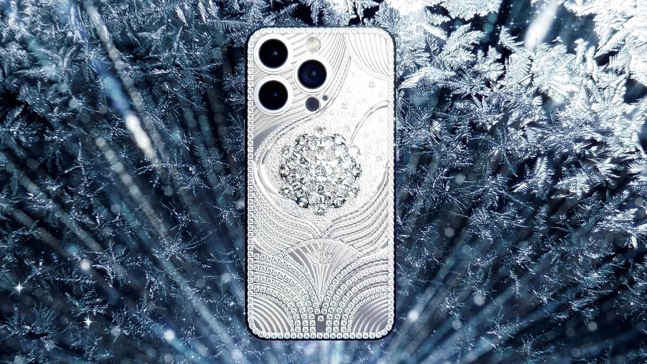 <p>iPhone 15 Pro Snowflake Diamond</p>