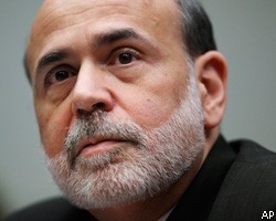 Б.Бернанке: Доллар США теряет в цене