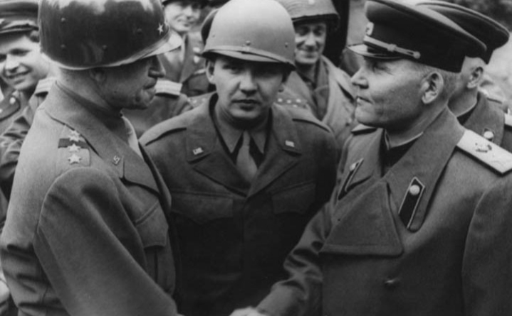 Конев и Брэдли во время встречи на Эльбе в штабе 1-го Украинского фронта.&nbsp;Германия, г. Торгау, апрель 1945 г.
