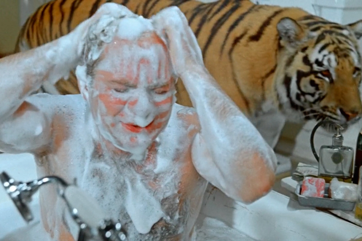 Кадр из фильма «Полосатый рейс» (1961), режиссер Владимир Фетин