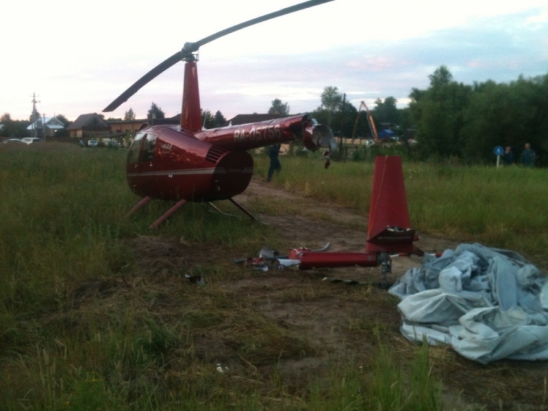 В Татарстане совершил жесткую посадку вертолет Робинсон-44