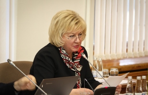 Валентина Артамонова обещает лишить дорожных субсидий районы, не&nbsp;справившиеся с&nbsp;налоговым заданием
