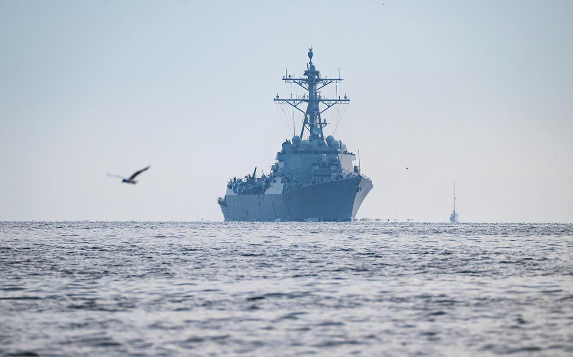 СВР заявила о планах Киева инсценировать атаку России на корабль ВМС США