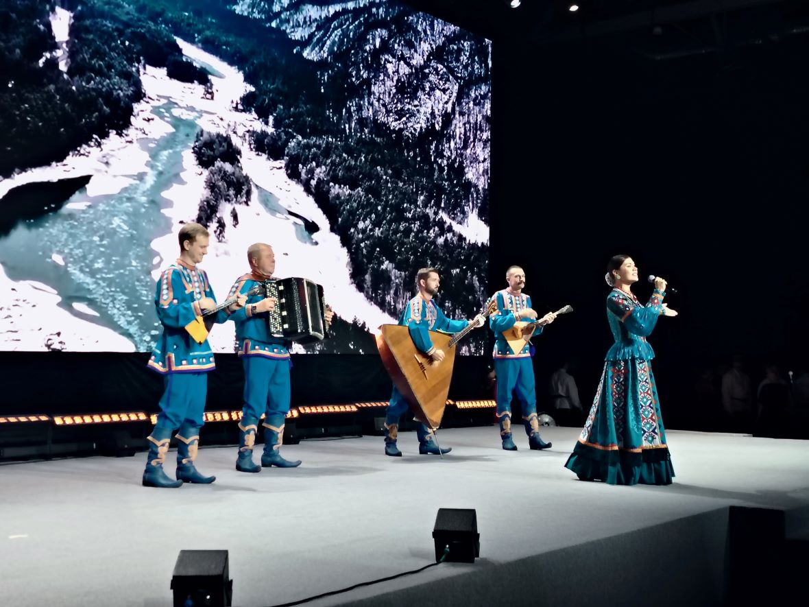 В завершении форума была концертная программа.