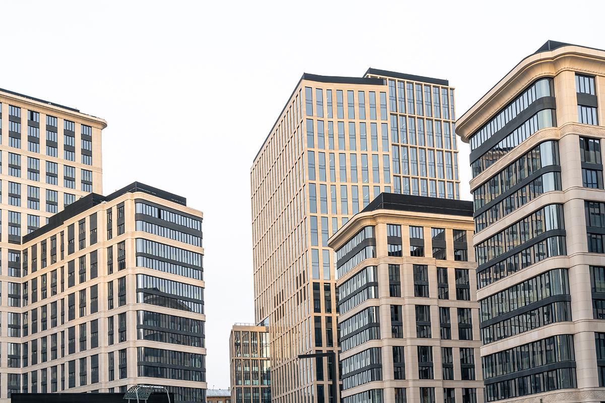 Жилье в новостройках Москвы подорожало на 2% в октябре