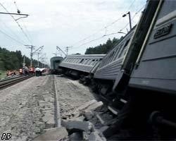 На Урале сошли с рельсов 9 вагонов пассажирского поезда