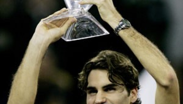 Федерер с легкостью сохранил корону