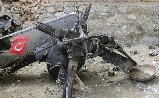 Обломки турецкого вертолета, март 2012 года


