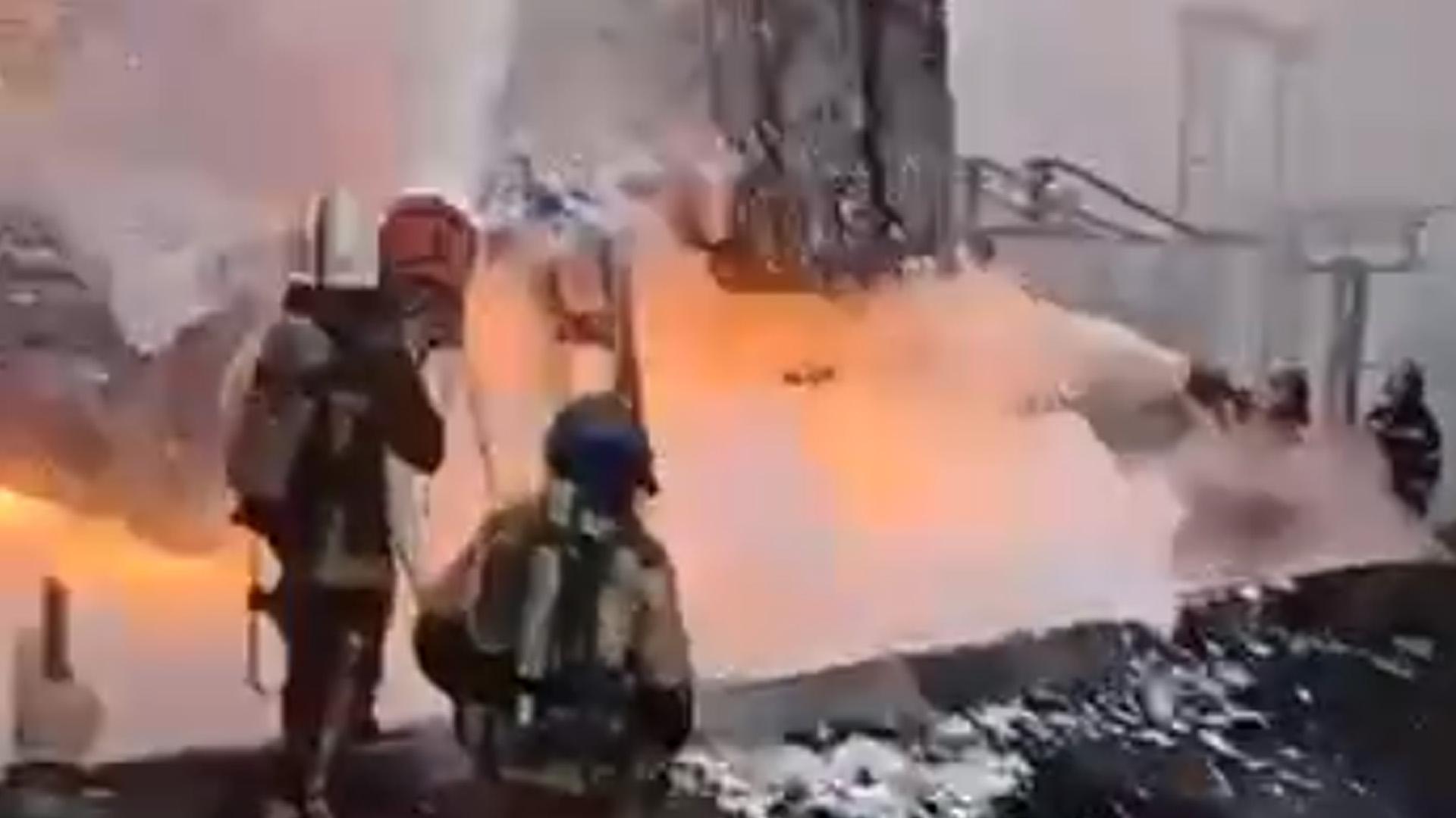 Пожарные потушили возгорание на электроподстанции в Калуге
