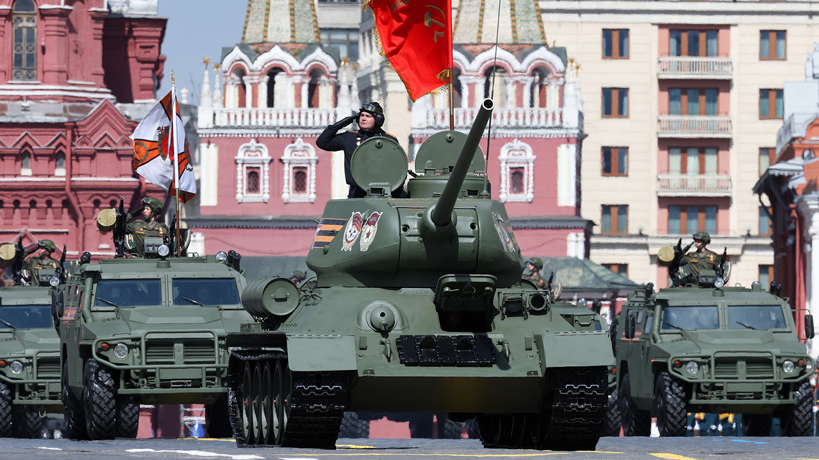 <p>Танк Т-34-85 во время парада, посвященного 78-й годовщине Победы в Великой Отечественной войне</p>