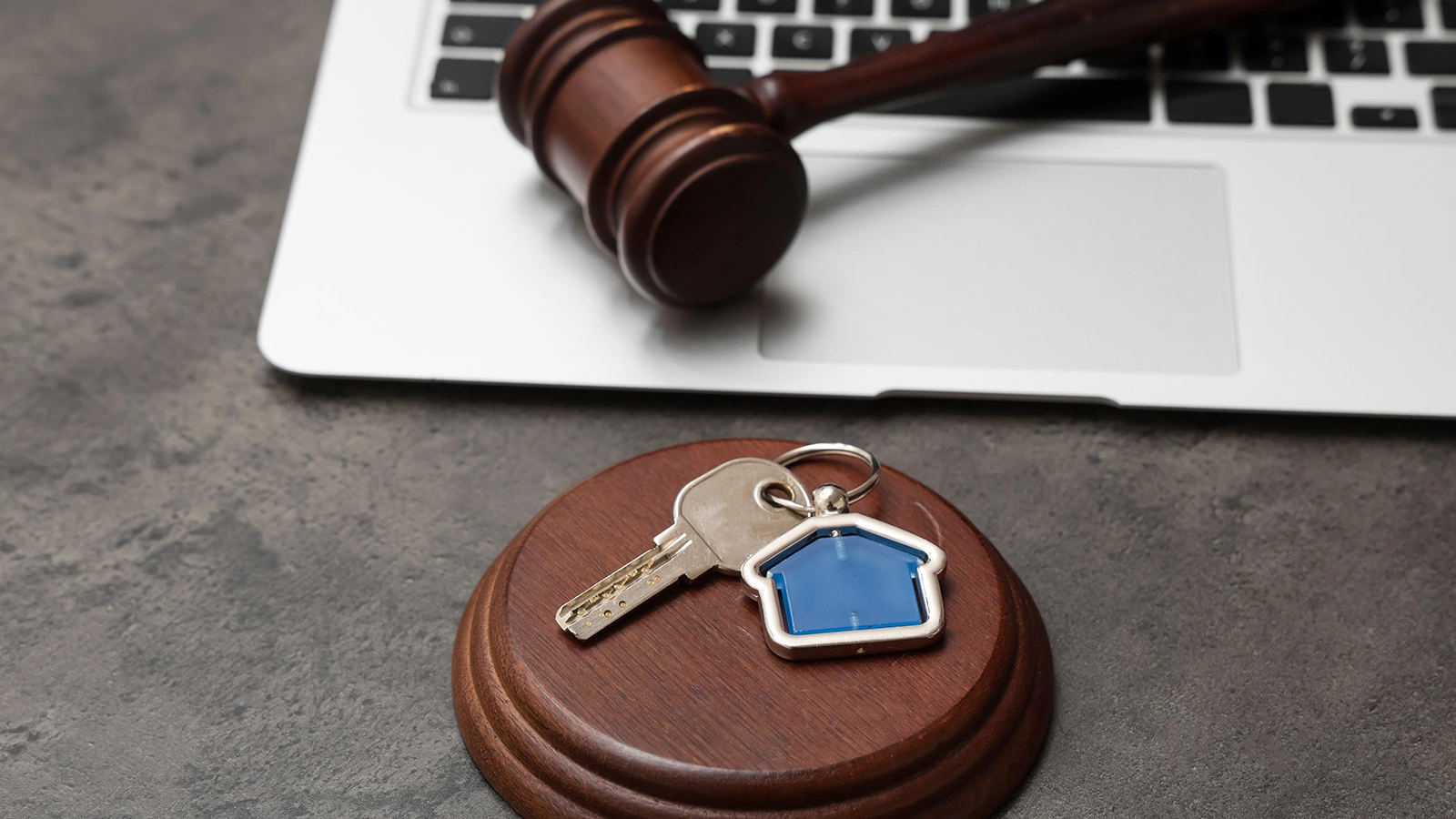 Квартиры продавцам начали возвращать чаще после «дела Долиной»