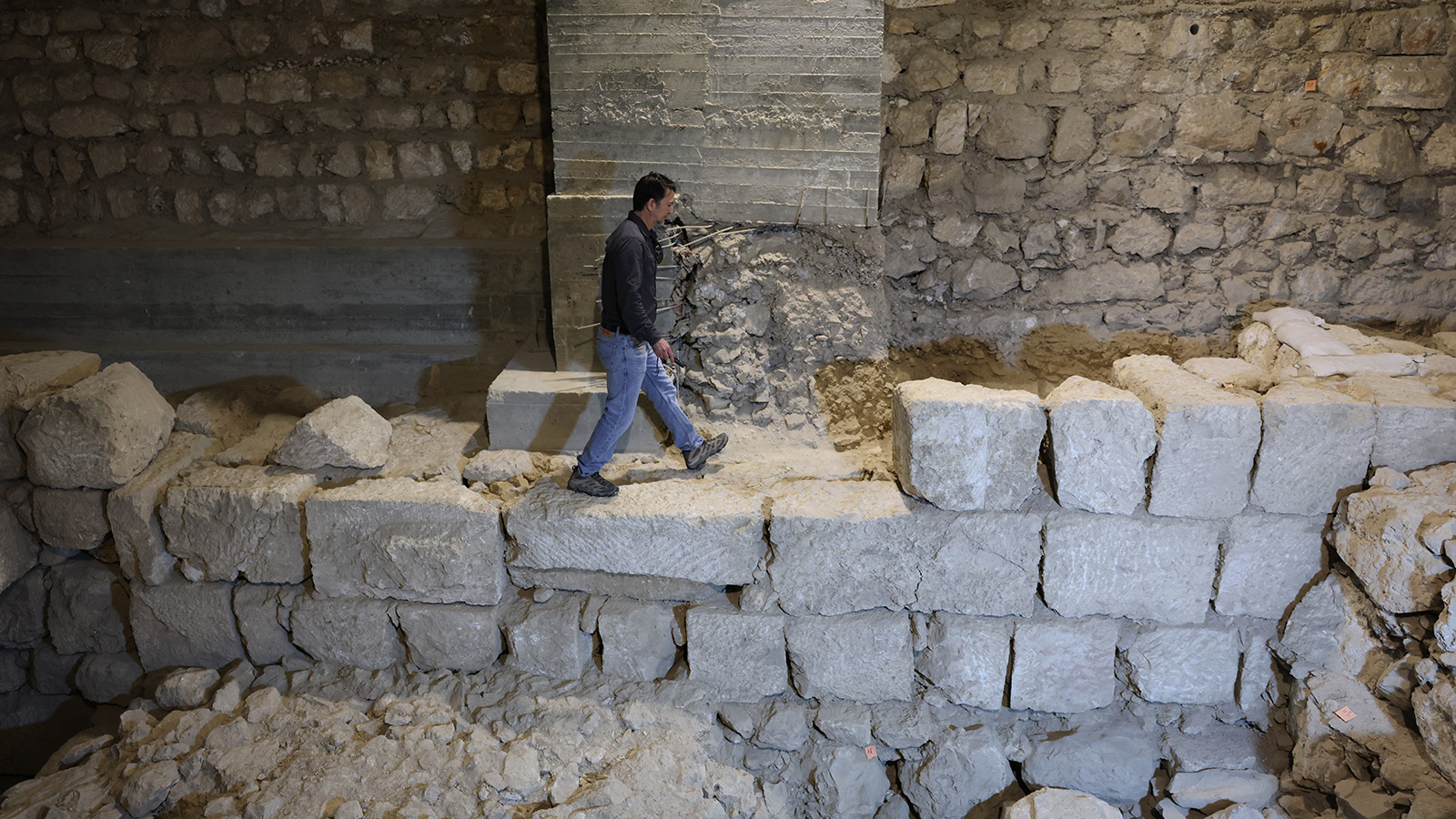 Фрагмент древней стены периода Хасмонеев обнаружили при раскопках в Старом городе Иерусалима