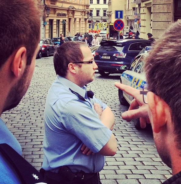 Сильный взрыв в Праге: 55 пострадавших