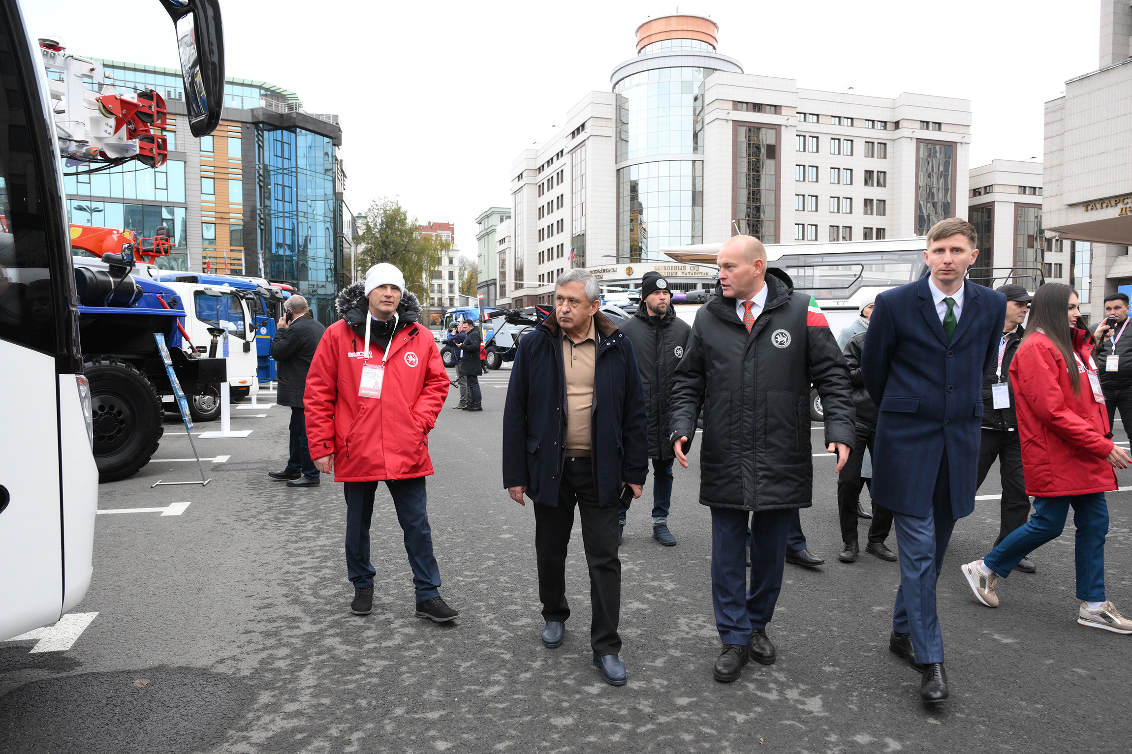 Параллельно с саммитом в Казани проходит выставка &laquo;Сделано в Татарстане&raquo;. На ней экспортно ориентированные предприятия республики представили свою продукцию участникам встречи