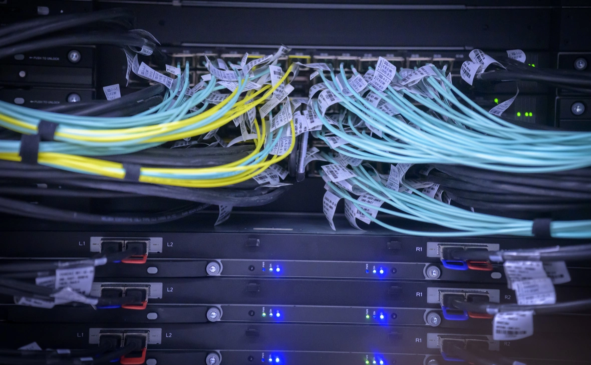 Sascha Schuermann / Getty Images