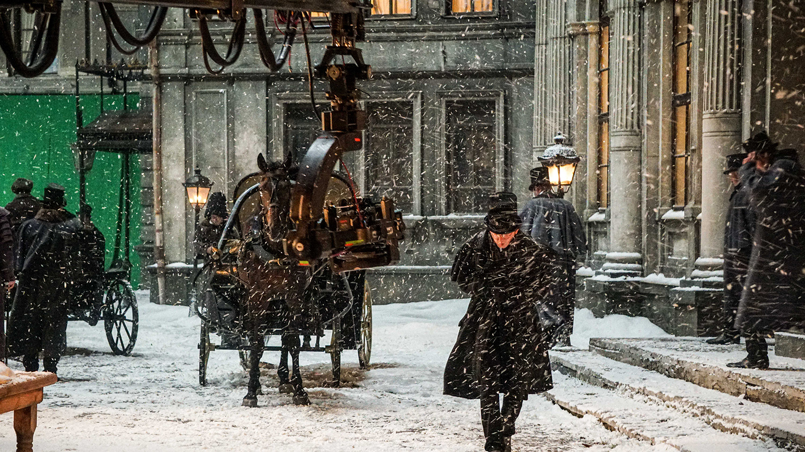 Режиссер Клим Шипенко снял ролик для ВТБ по мотивам гоголевской «Шинели»