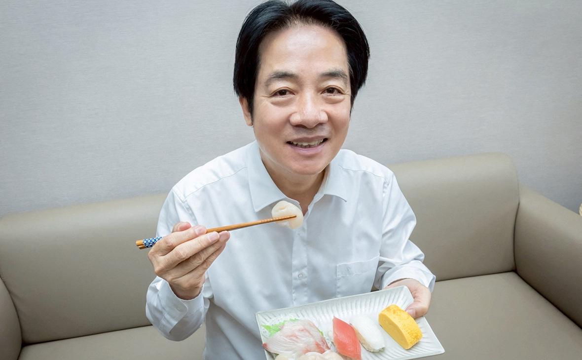 Президент Тайваня поддержал Японию в споре с КНР и съел гребешков