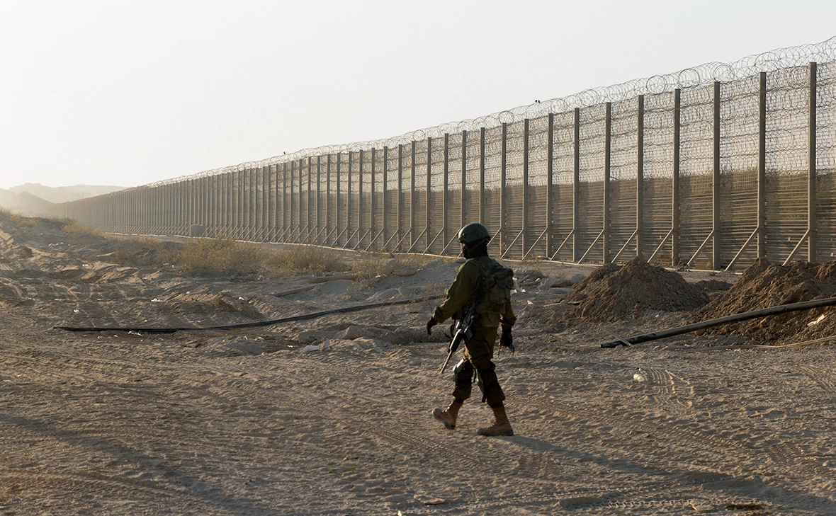 Amir Levy / Getty Images