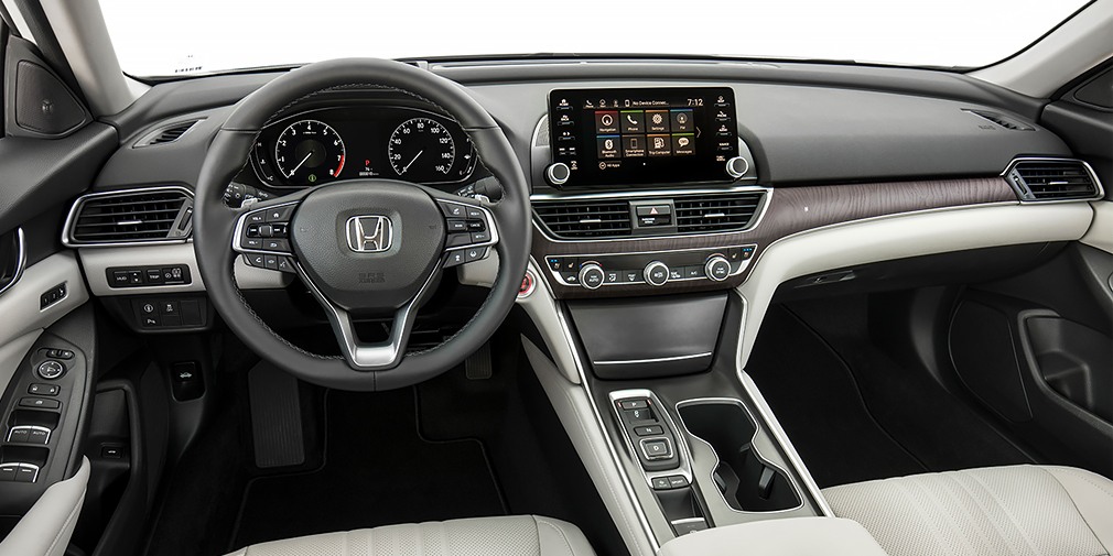 Honda представила седан Accord нового поколения