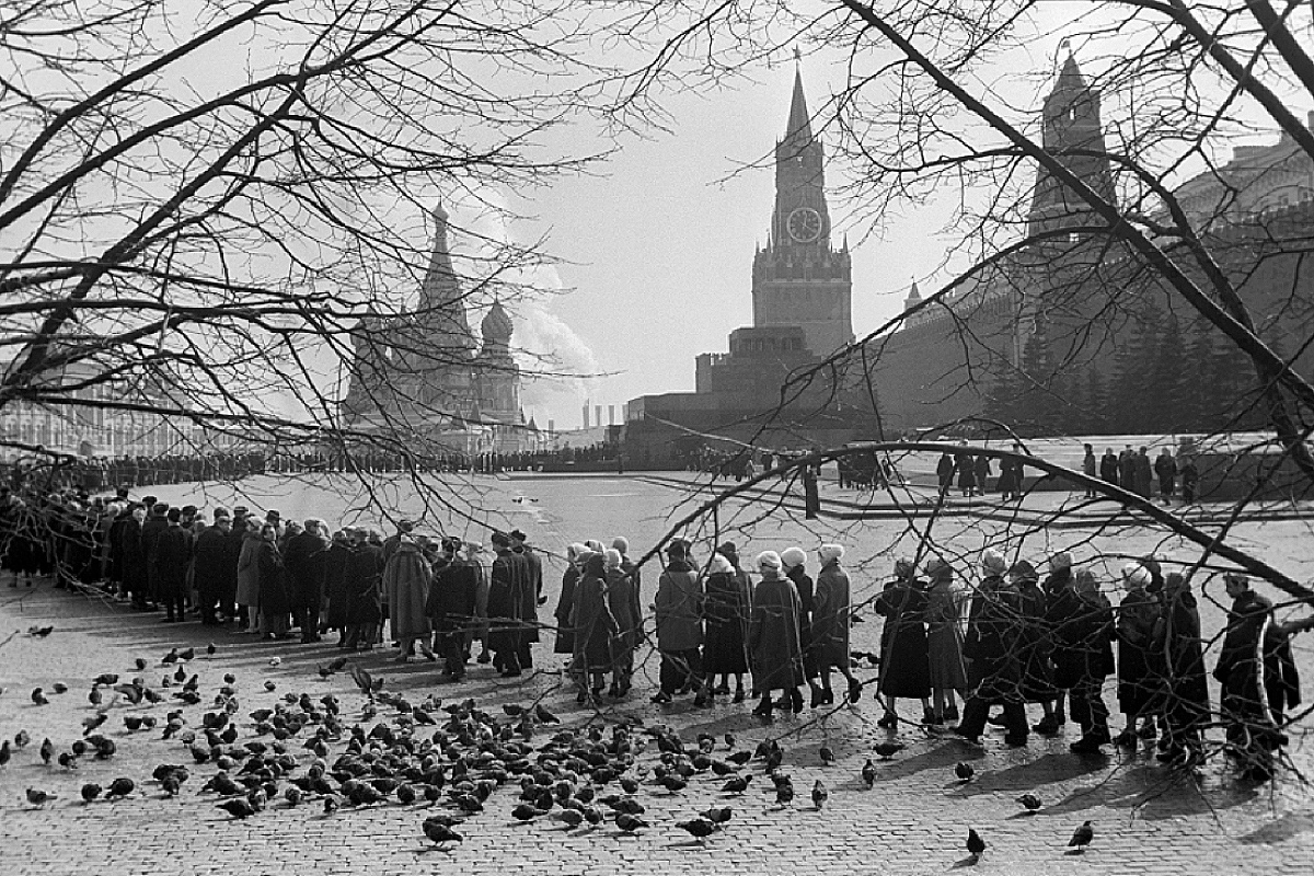 Очередь в Мавзолей Ленина. 1962 год