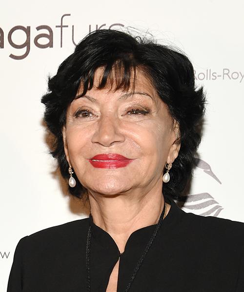 Жуынатын бөлмеде мастурбация жасап жатқан әйелдердің жасырын камерасы Анам Амалияның порносы (бейненің барлық бөліктері)