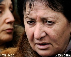 Непризнанный президент Ю.Осетии А.Джиоева отказалась от новых выборов