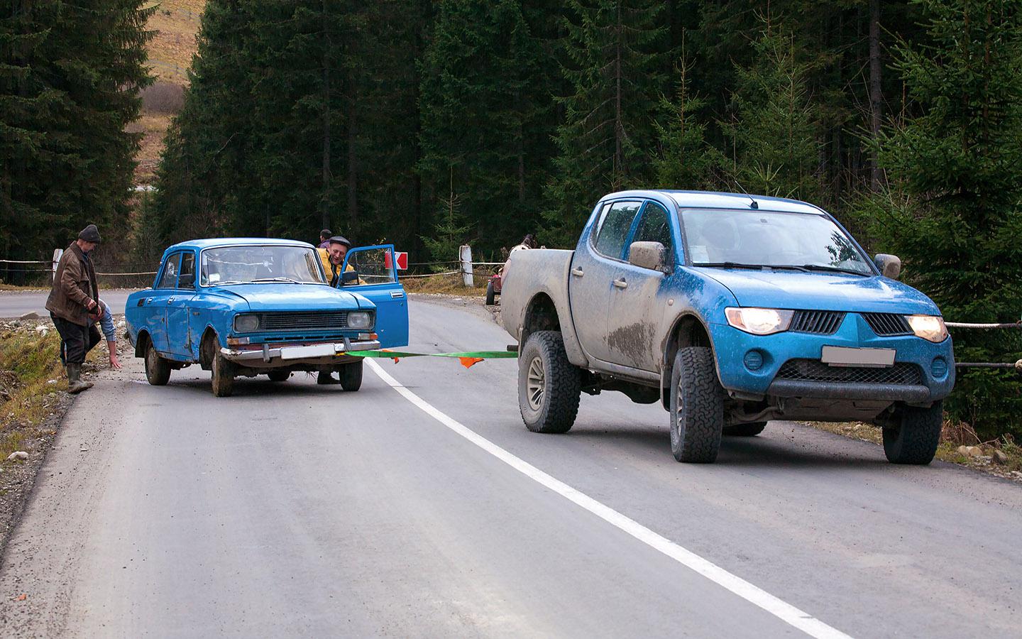 Что такое буксировка и как правильно буксировать автомобиль