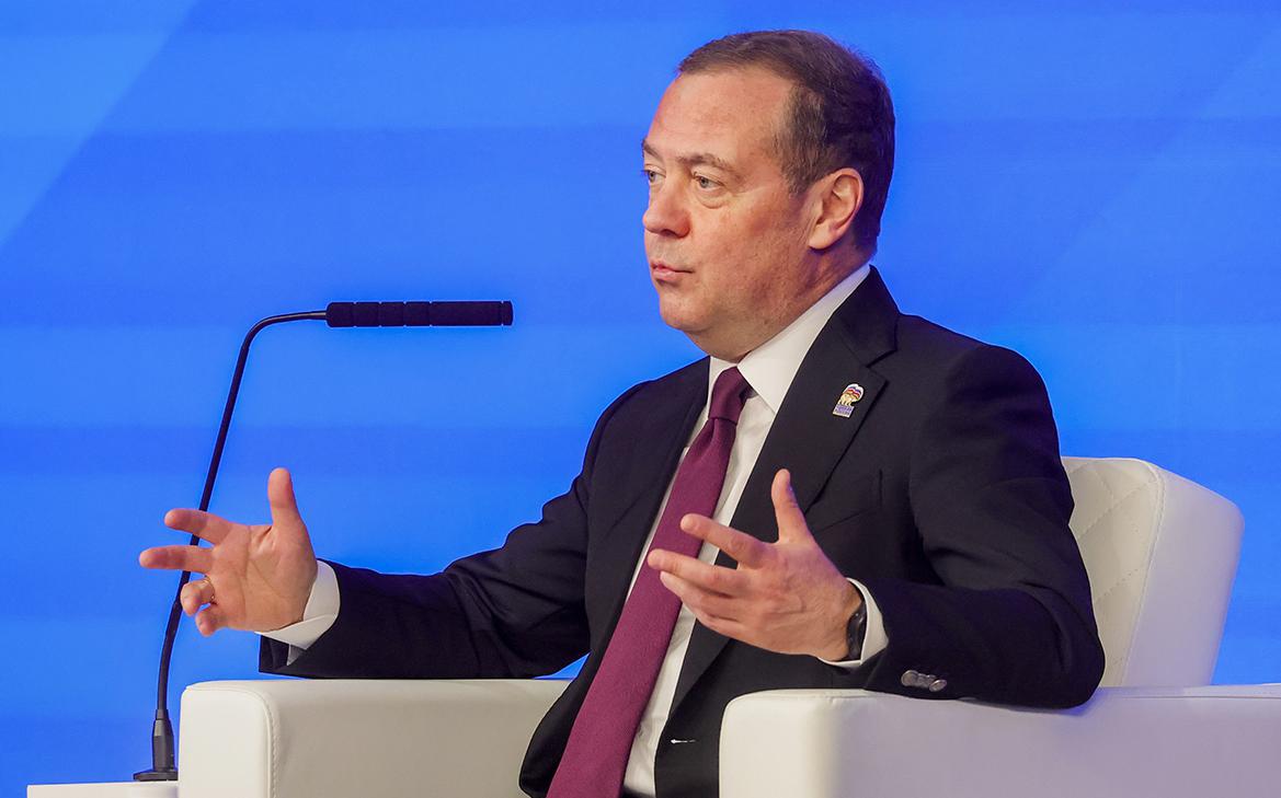 Медведев после захвата Мадуро напомнил про важность ядерного оружия