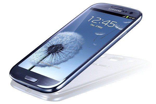 Samsung представил новый смартфон Galaxy III