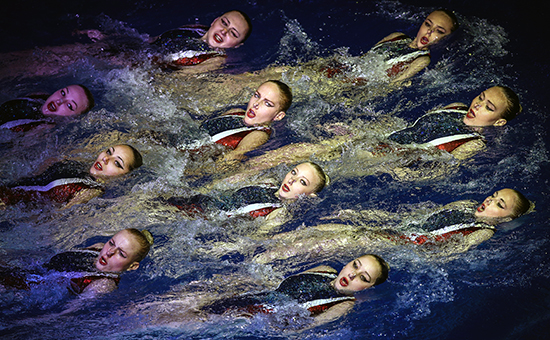 Шоу олимпийских чемпионов по&nbsp;синхронному плаванию в&nbsp;&laquo;Олимпийском&raquo;. Москва, 2015&nbsp;г.


