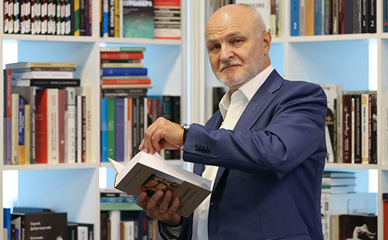 Сергей Шумаков


