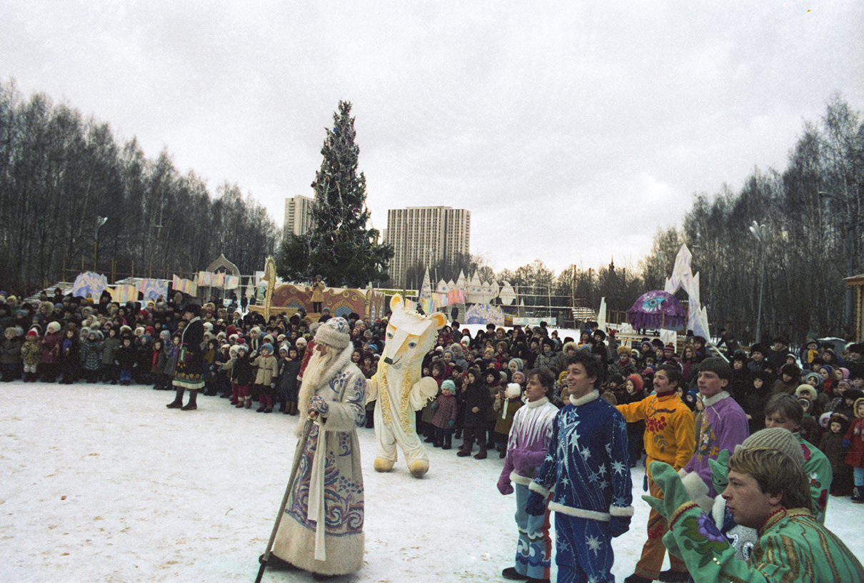 Театрализованные представления в Измайловском парке.
1984 год
