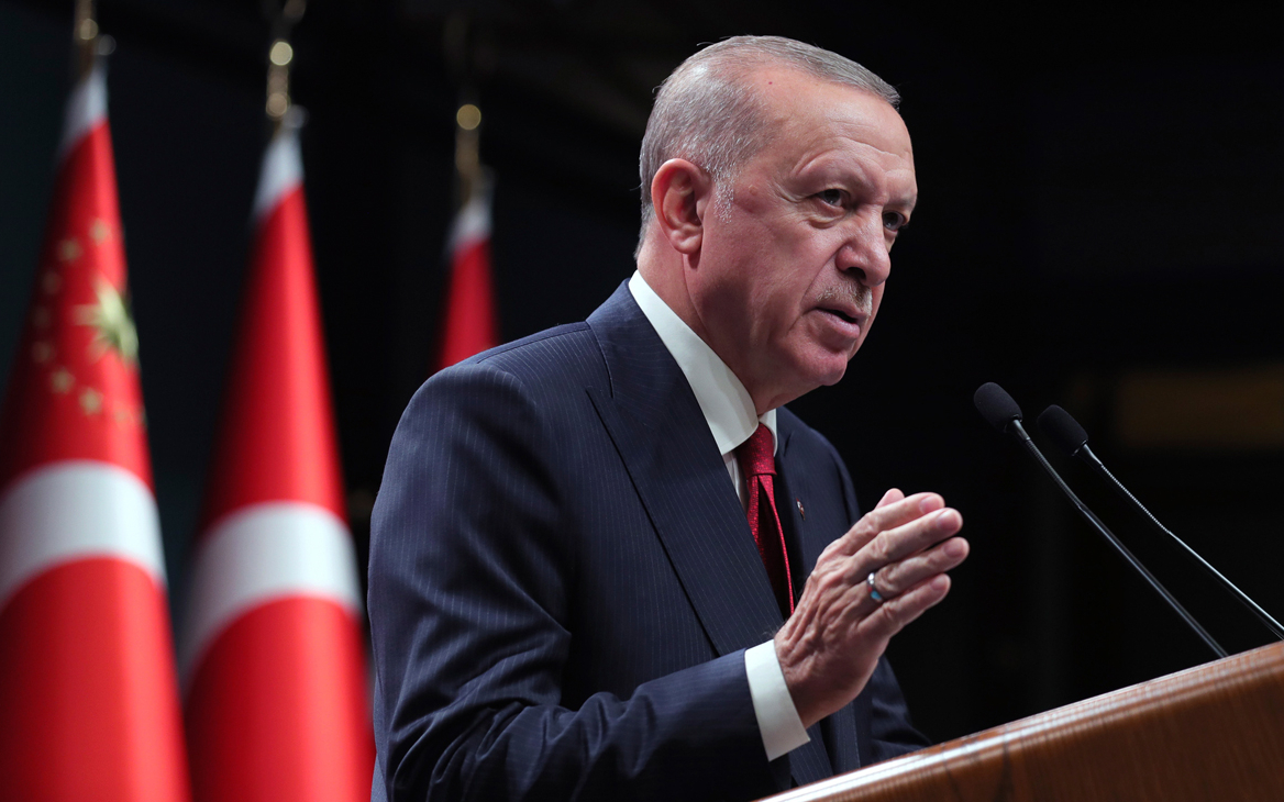 Эрдоган объявил персонами нон грата послов десяти стран
