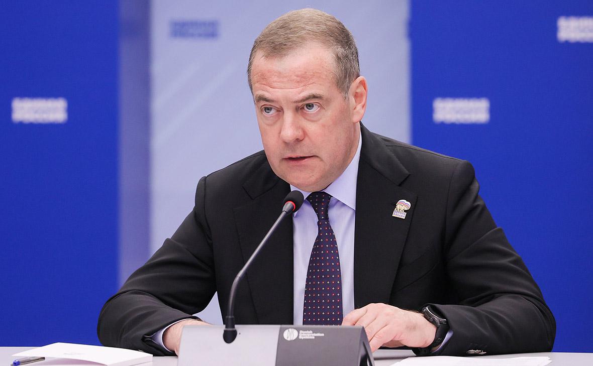 347573292775572 Медведев заявил, что Финляндия «обрушила» многолетние отношения с Россией