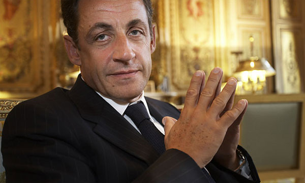 Злостный нарушитель ПДД Николя Саркози