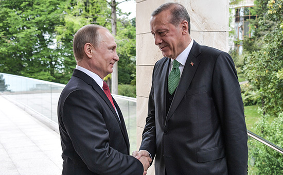 Владимир Путин и Реджеп Тайип Эрдоган (слева направо)


