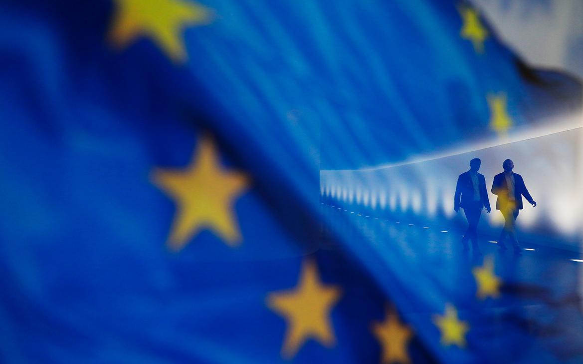 Politico сообщило, что новые санкции против России для ЕС «не приоритет»