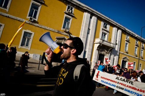 В Лиссабоне прошел стотысячный митинг против мер жесткой экономии