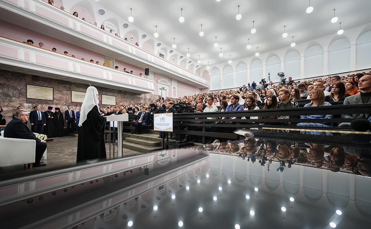 Патриарх Московский и всея Руси Кирилл на встрече со студентами Московского педагогического государственного университета