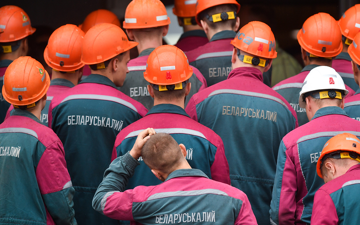 Профсоюз опроверг остановку добычи руды в шахтах «Беларуськалия»