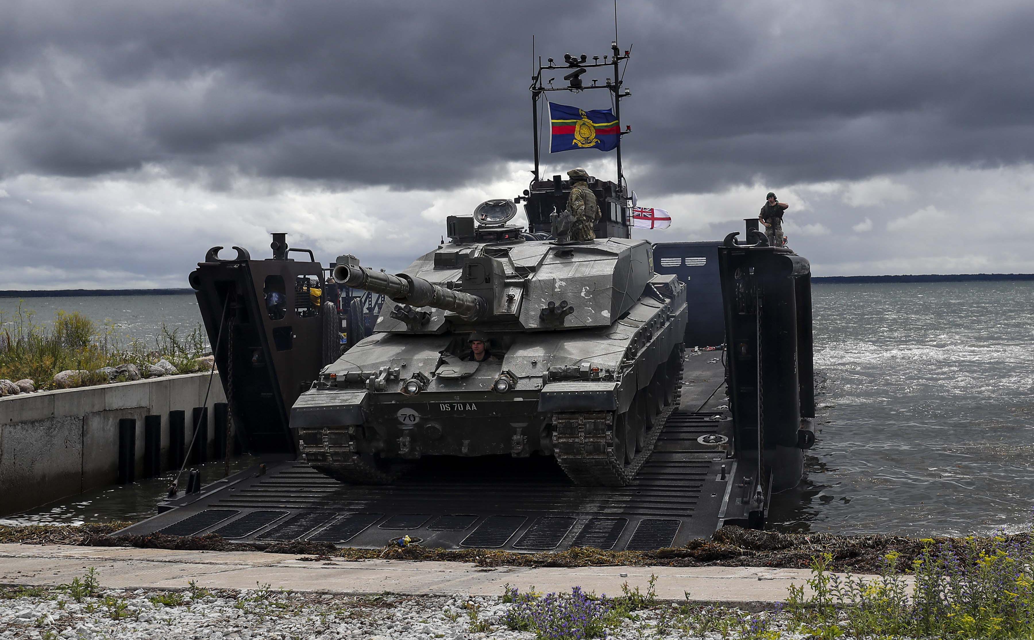 Премьер Британии заявил о лучшем моменте для поставок оружия на Украину