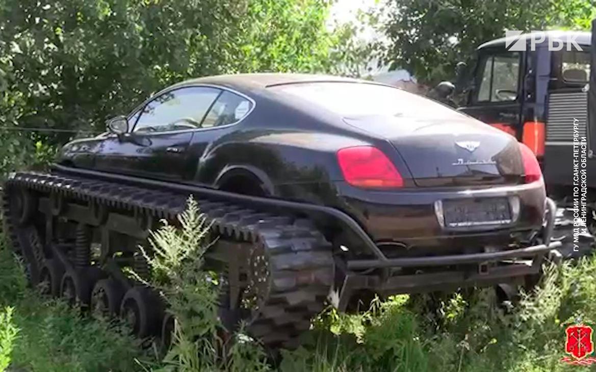 Bentley на гусеницах: Ультратанк обнаружили питерские силовики во время проверки