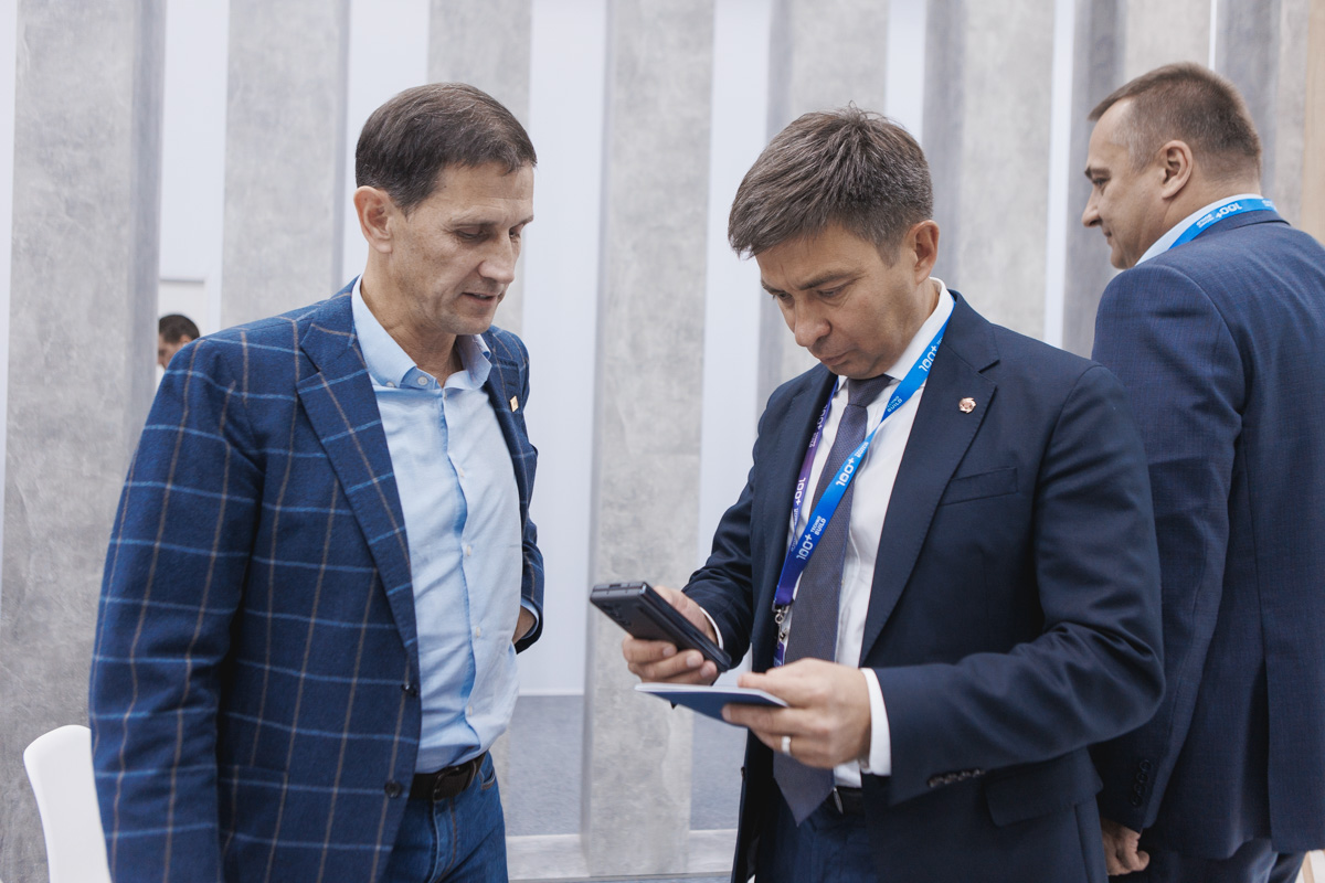 Президент компании &laquo;Центр недвижимости &laquo;МАН&raquo; Николай Савин и Евгений Мордовин