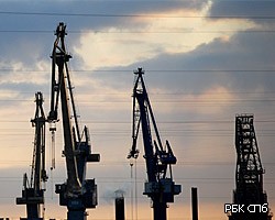 Пограничный контроль в порту Петербурга продлили на неделю