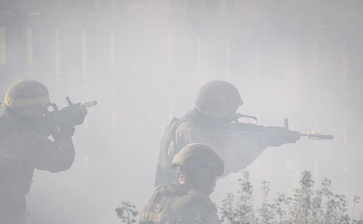 Leon Neal / Getty Images