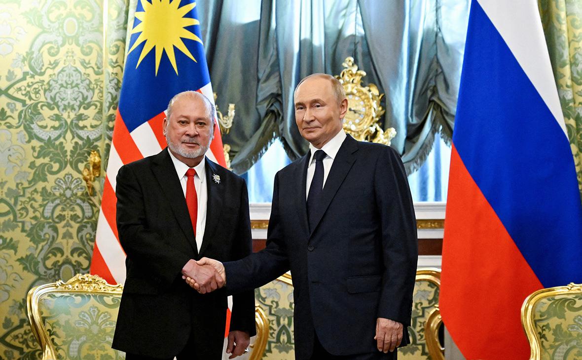 Султан Ибрагим и&nbsp;Владимир Путин