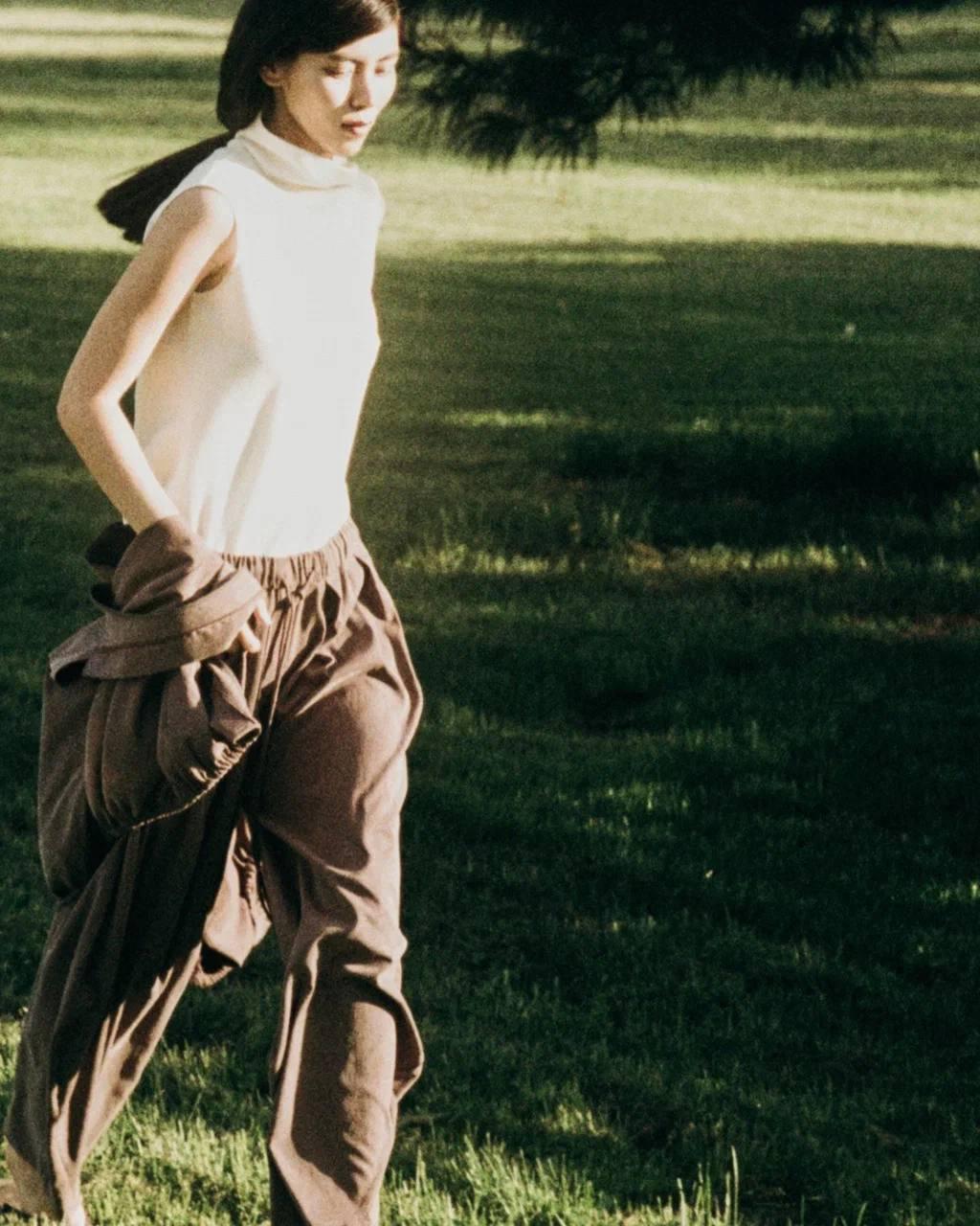 Майка&nbsp;с рубашечным воротником Maroz