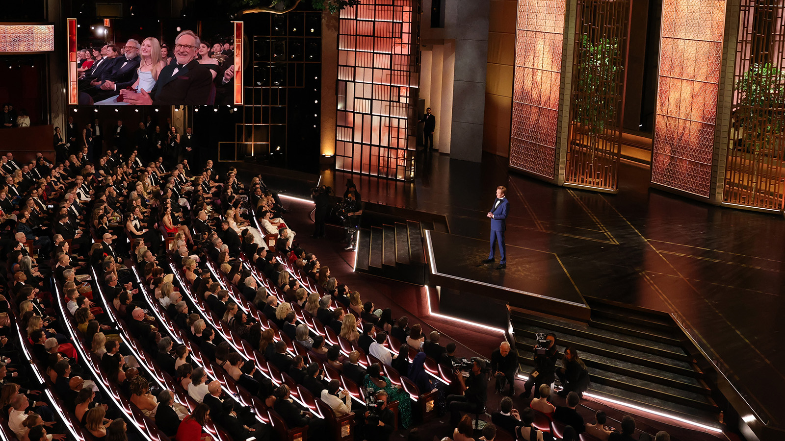 Ведущий Конан О'Брайен на сцене во время 98-й церемонии вручения премии «Оскар»